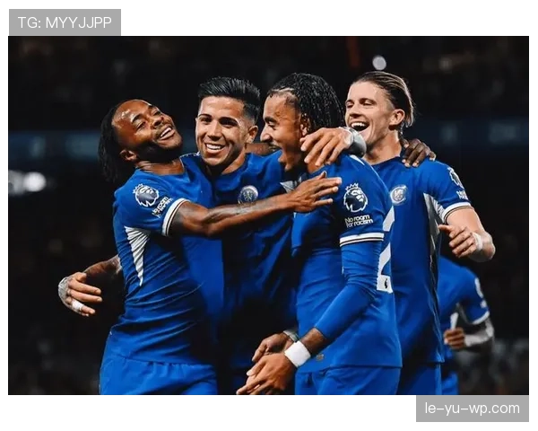 切尔西球迷集体发声呼吁管理层倾听民意，抗议行动引发广泛关注